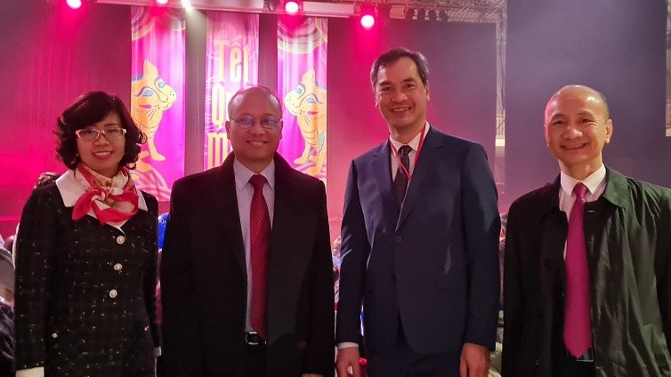 Triển lãm kỷ niệm 50 năm Hiệp định Paris và chương trình đón Tết Nguyên đán của người Việt tại Pháp