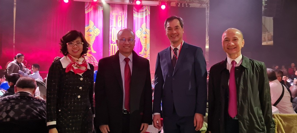 Triển lãm 50 năm Hiệp định Paris và chương trình đón Tết Nguyên đán của người Việt tại Pháp Triển lãm 50 năm Hiệp định Paris và chương trình đón Tết Nguyên đán của người Việt tại Pháp