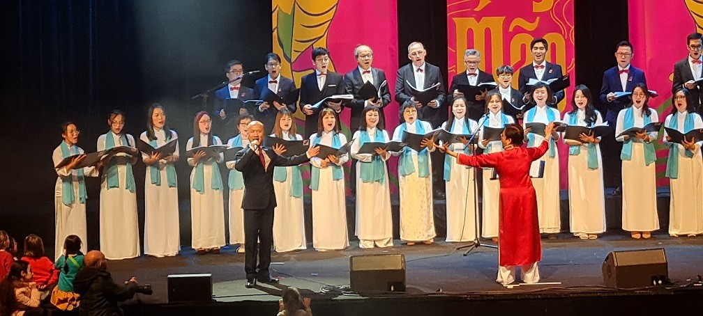 Triển lãm 50 năm Hiệp định Paris và chương trình đón Tết Nguyên đán của người Việt tại Pháp Triển lãm 50 năm Hiệp định Paris và chương trình đón Tết Nguyên đán của người Việt tại Pháp