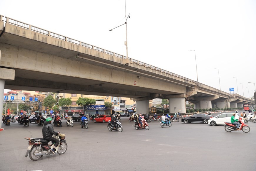 Dự báo thời tiết đêm nay và ngày mai (1-2/2): Hà Nội, Bắc Bộ trời rét, có mưa nhỏ, mưa phùn và sương mù; Nam Trung Bộ, Tây Nguyên mưa rảo rải rác