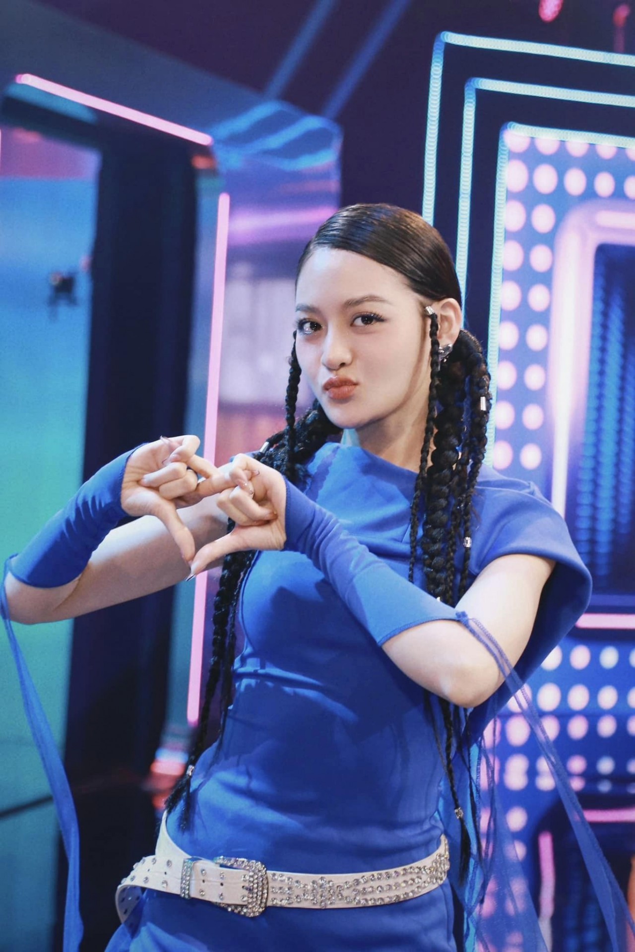 Thời trang phá cách của Thùy Anh phim Đừng nói khi yêu