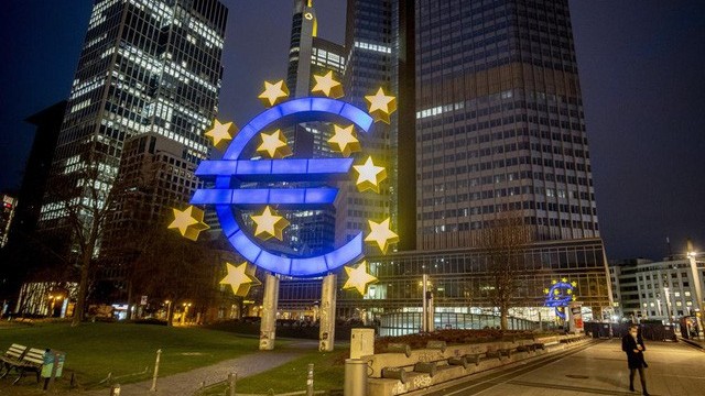 Lãi suất tại châu Âu tăng thêm, ECB đang 'mở khóa' một vấn đề
