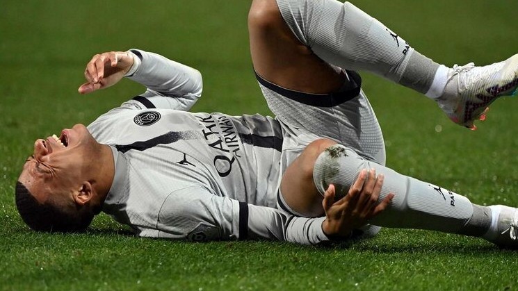 Kylian Mbappe chấn thương và có thể làm đội trưởng tuyển Pháp