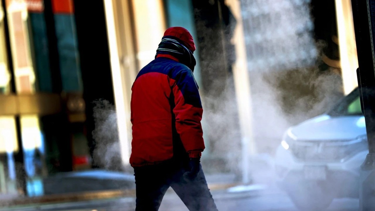 ‘Bom bão tuyết’ càn quét vùng Đông Bắc Mỹ