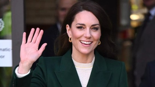 Ảnh thời thơ ấu của Công nương Kate