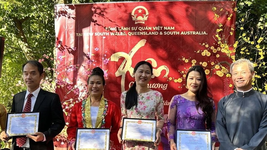 Tổng lãnh sự quán Việt Nam tại Sydney gắn kết cộng đồng qua các trò chơi dân gian ngày Tết