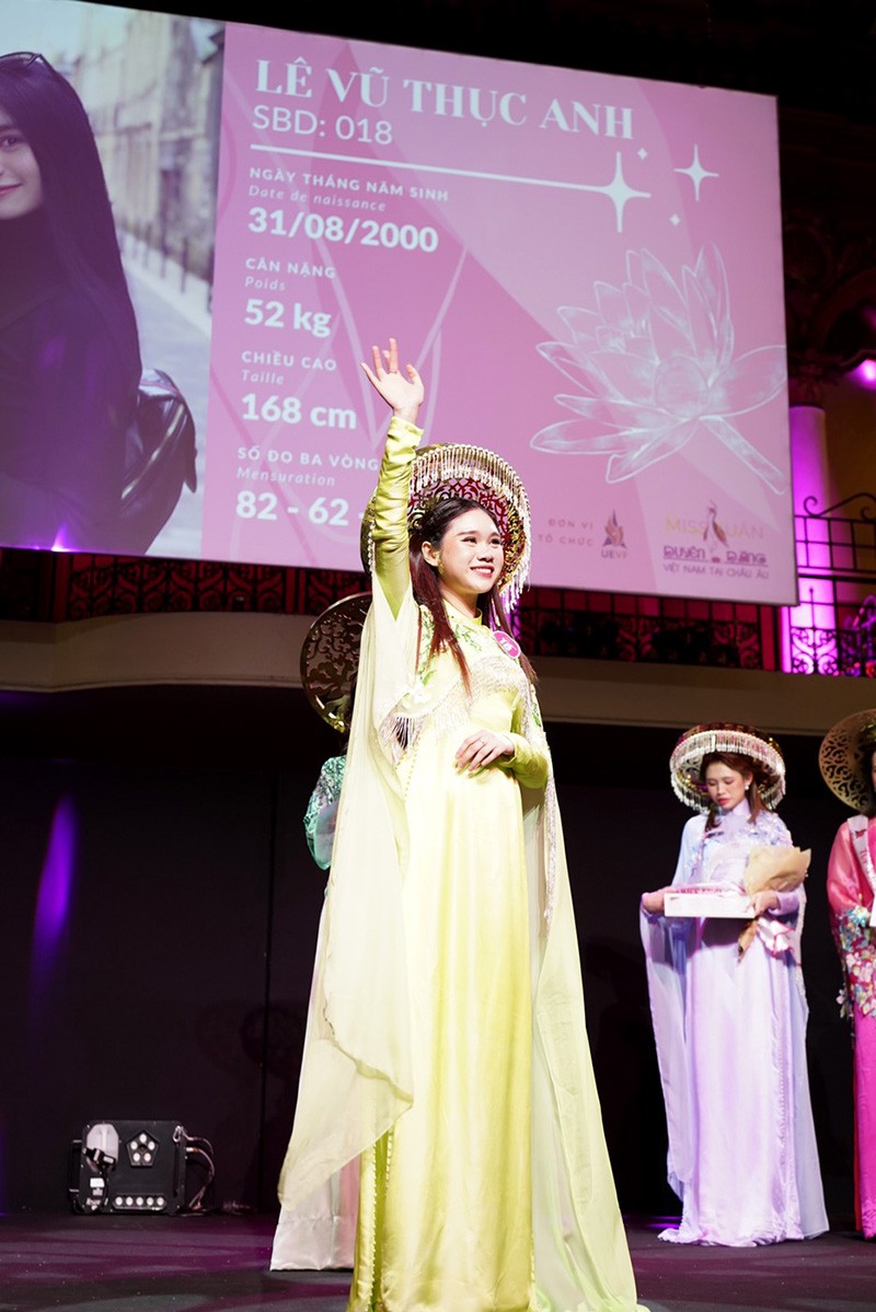 Du học sinh Pháp Lê Vũ Thục Anh đăng quang Miss Xuân 2023 tại Châu Âu Du học sinh Pháp Lê Vũ Thục Anh đăng quang Miss Xuân 2023 tại Châu Âu