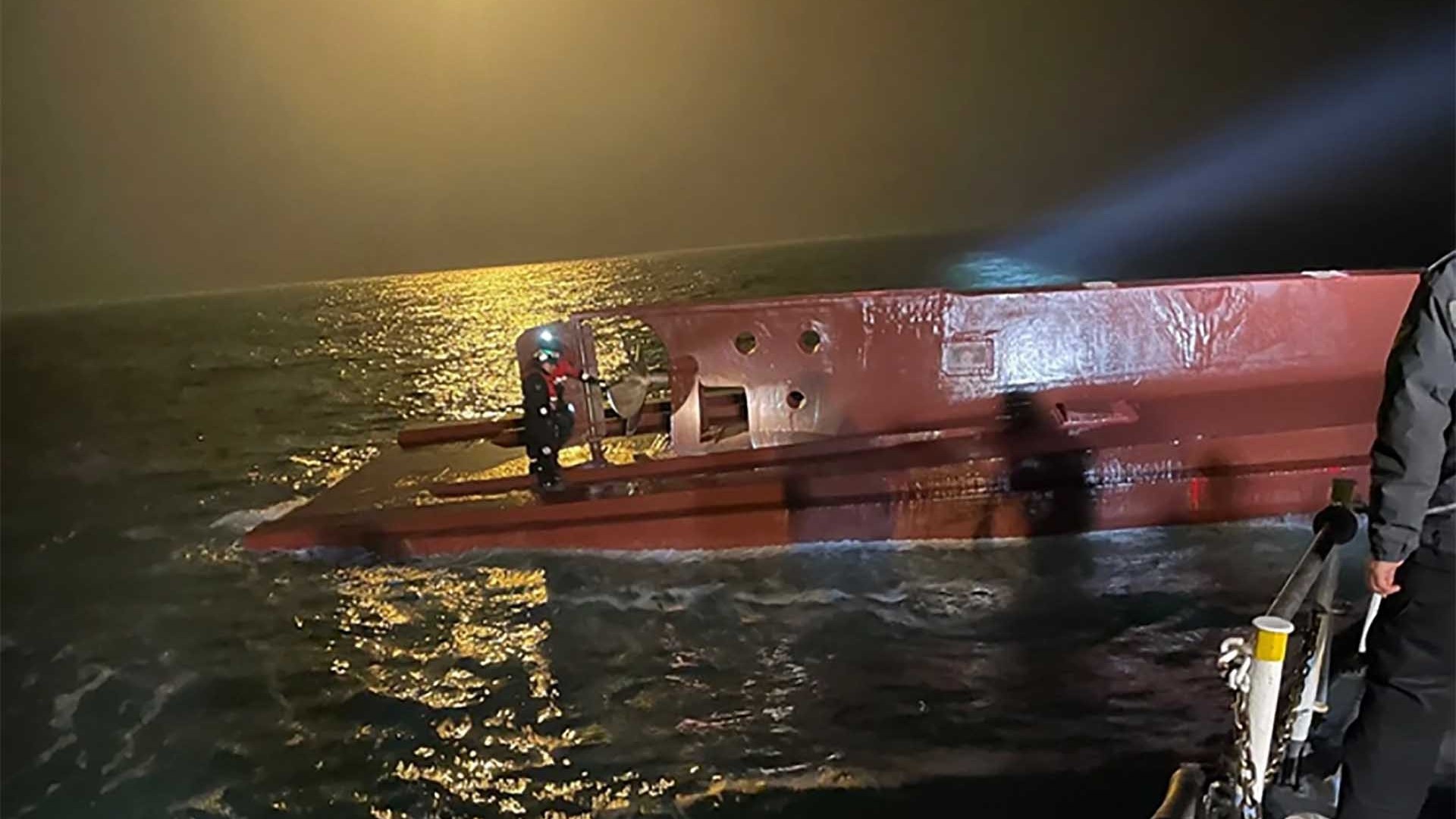 Thông tin về việc 2 công dân Việt Nam mất tích trong vụ chìm tàu đánh cá tại Hàn Quốc