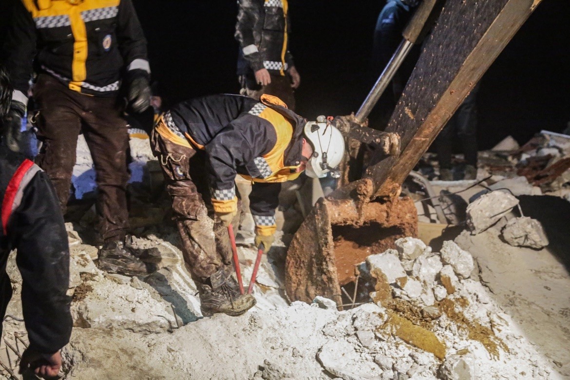 Hiện trường đổ nát, hỗn loạn sau trận động đất ở Thổ Nhĩ Kỳ, Syria