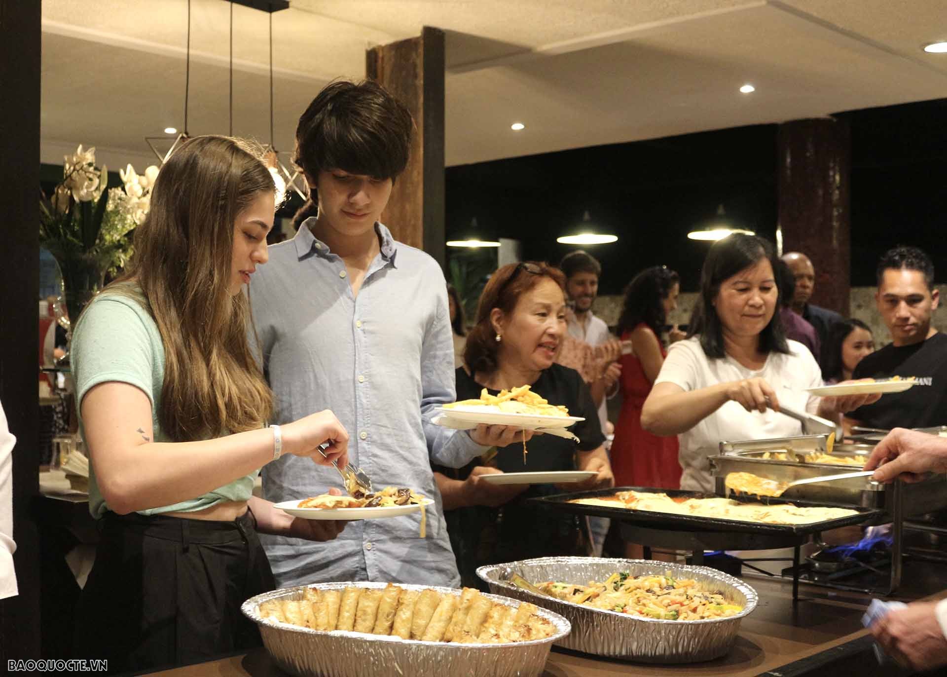 Đại sứ quán Việt Nam tại Brazil tổ chức gặp mặt cộng đồng đầu năm Xuân Quê hương 2023 Đại sứ quán Việt Nam tại Brazil tổ chức gặp mặt cộng đồng đầu năm Xuân Quê hương 2023