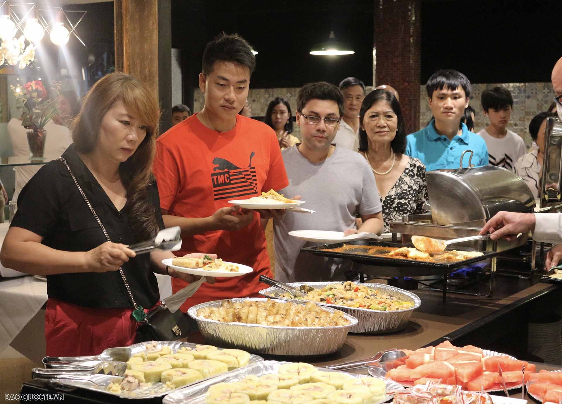 Đại sứ quán Việt Nam tại Brazil tổ chức gặp mặt cộng đồng đầu năm Xuân Quê hương 2023 Đại sứ quán Việt Nam tại Brazil tổ chức gặp mặt cộng đồng đầu năm Xuân Quê hương 2023