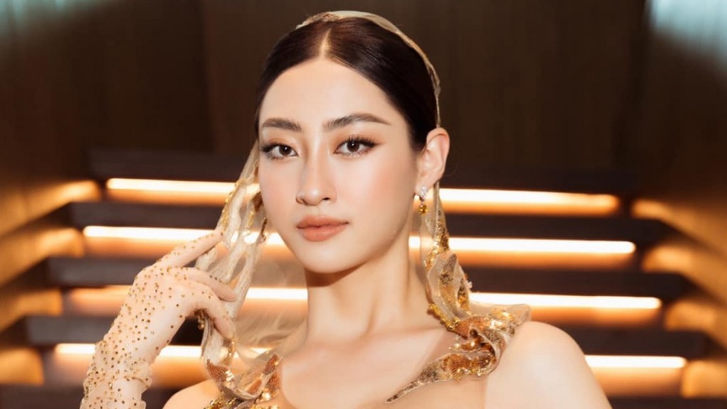 Minh Hằng, Ngọc Châu và loạt sao Việt quyến rũ với đầm dạ hội