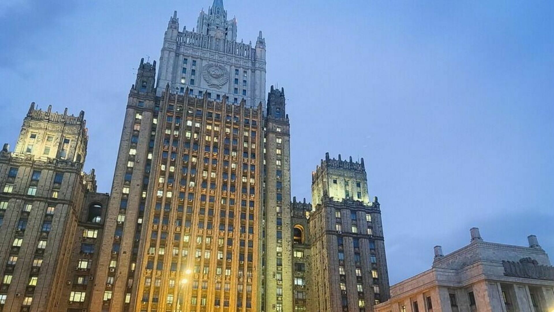 Nga tung đòn 'vĩnh viễn' với hàng chục công dân Mỹ vì Ukraine. (Nguồn: newizv.ru) Nga tung đòn 'vĩnh viễn' với hàng chục công dân Mỹ vì Ukraine. (Nguồn: newizv.ru)