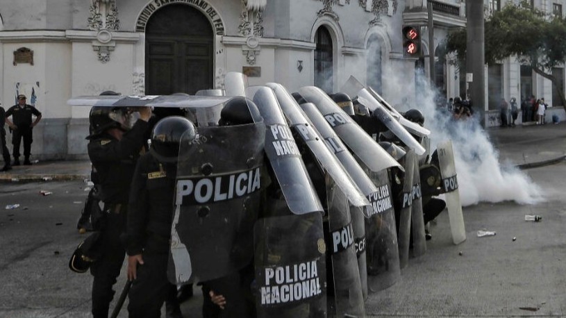 Khủng hoảng Peru: Gần 10.000 cảnh sát đến trung tâm thủ đô