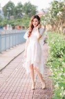 Sao Việt: Midu đẹp tựa nàng thơ, Á hậu Phương Nhi mỏng manh, dịu dàng