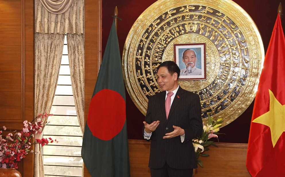 Đại sứ Phạm Việt Chiến: Quan hệ Việt Nam-Bangladesh còn nhiều dư địa để hợp tác Đại sứ Phạm Việt Chiến: Quan hệ Việt Nam-Bangladesh còn nhiều dư địa để hợp tác