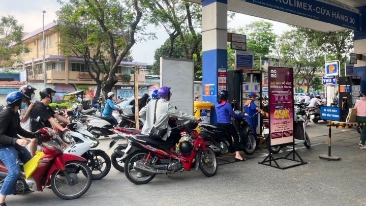 Giá xăng dầu hôm nay 12/2: Tuần tăng giá; giá xăng trong nước có thể có lần giảm đầu tiên sau kỳ nghỉ Tết Nguyên đán