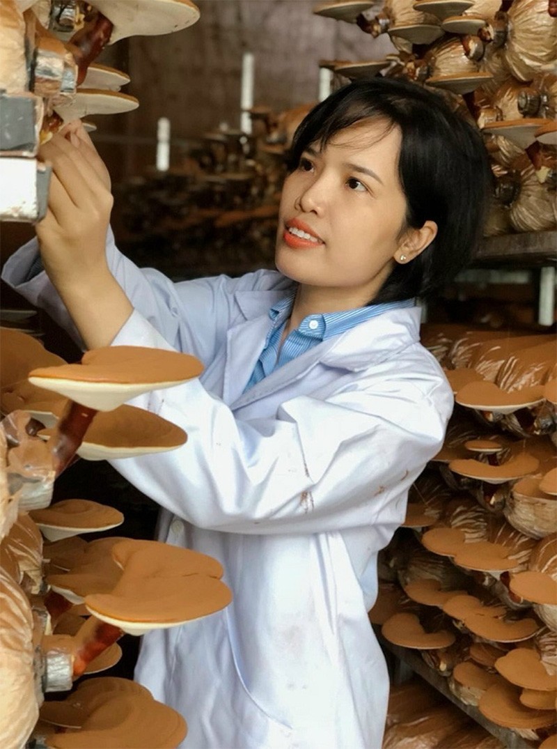 Ảnh 3: Ts. Nguyễn Thị Liên Thương “Mình chọn lọc những kiến thức, trải nghiệm trong quá trình du học để ứng dụng và góp sức cho sự phát triển nông nghiệp Việt” (Ảnh: ML). Ảnh 3: Ts. Nguyễn Thị Liên Thương “Mình chọn lọc những kiến thức, trải nghiệm trong quá trình du học để ứng dụng và góp sức cho sự phát triển nông nghiệp Việt” (Ảnh: ML).