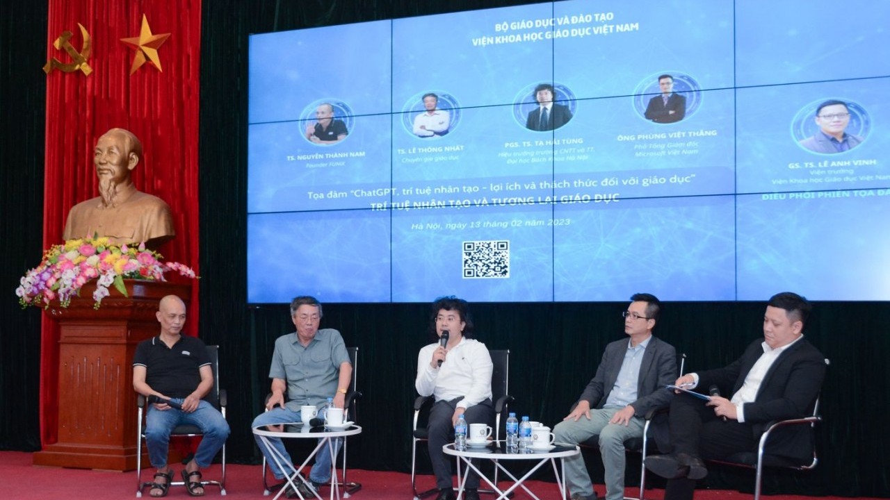 'Cơn sốt' ChatGPT: Cần trang bị cho người dùng cách thức sử dụng công cụ AI có trách nhiệm