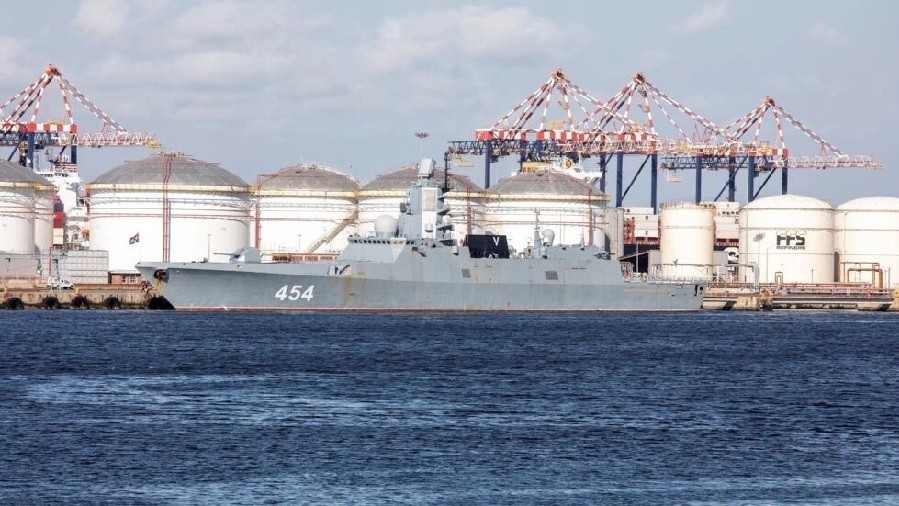 Tàu chiến Nga mang tên lửa siêu thanh khủng cập bến Nam Phi