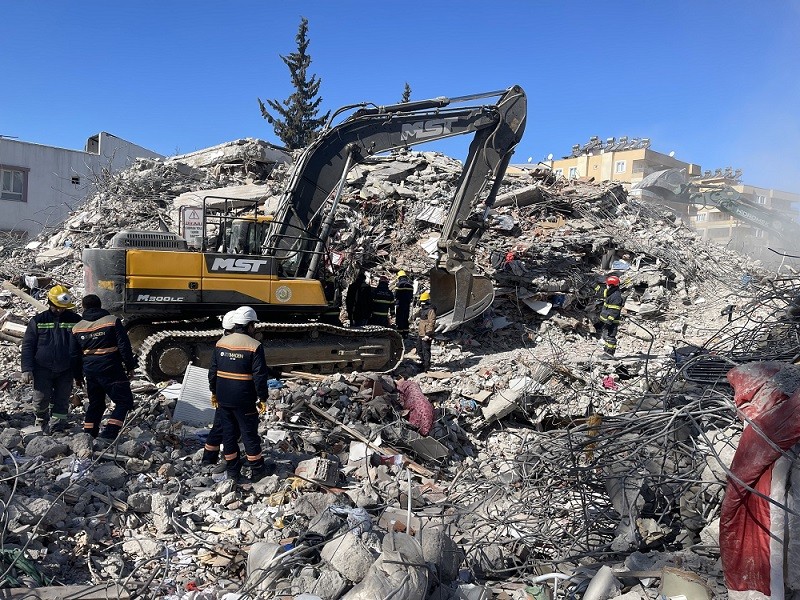 (02.14) Hiện trường giải cứu của đoàn cứu nạn, cứu hộ Bộ Công an tại phố Yeni Sanayi, thành phố Adiyaman có yếu tố rủi ro cao. (Nguồn: Cục Cảnh sát Phòng cháy chữa cháy & cứu nạn cứu hộ)