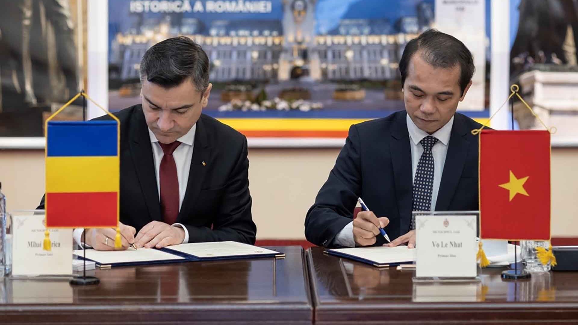 Thành phố Huế và thành phố Iasi, Romania ký thoả thuận hữu nghị và hợp tác