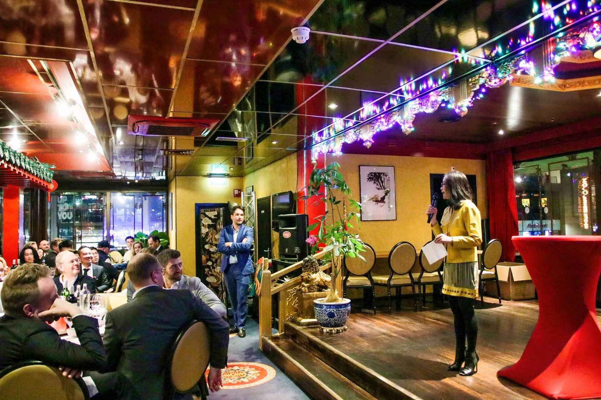 Doanh nghiệp Hà Lan tổ chức Tết Việt Doanh nghiệp Hà Lan tổ chức Tết Việt