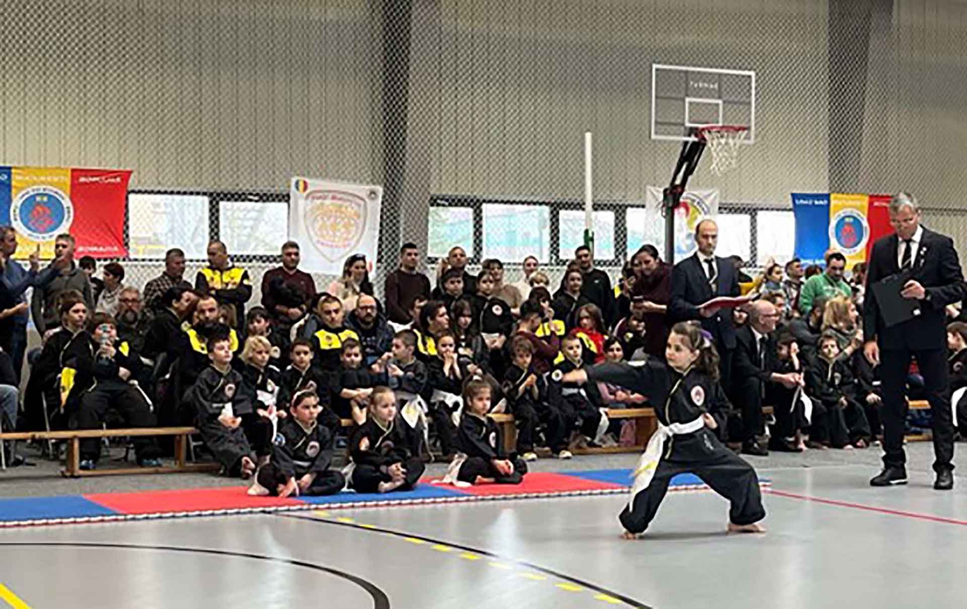 Tiết mục đạt giải nhất độ tuổi 6 đến 9 tuổi. Tiết mục đạt giải nhất độ tuổi 6 đến 9 tuổi.