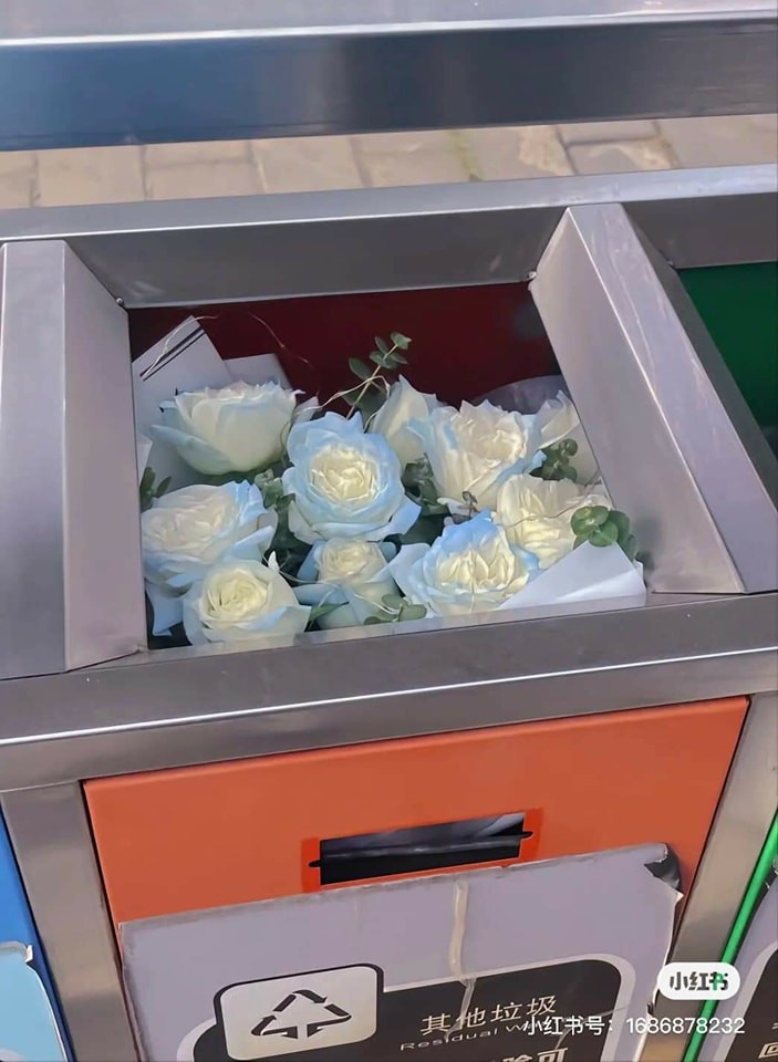 Dư âm ngày Valentine của các cặp đôi trên thế giới