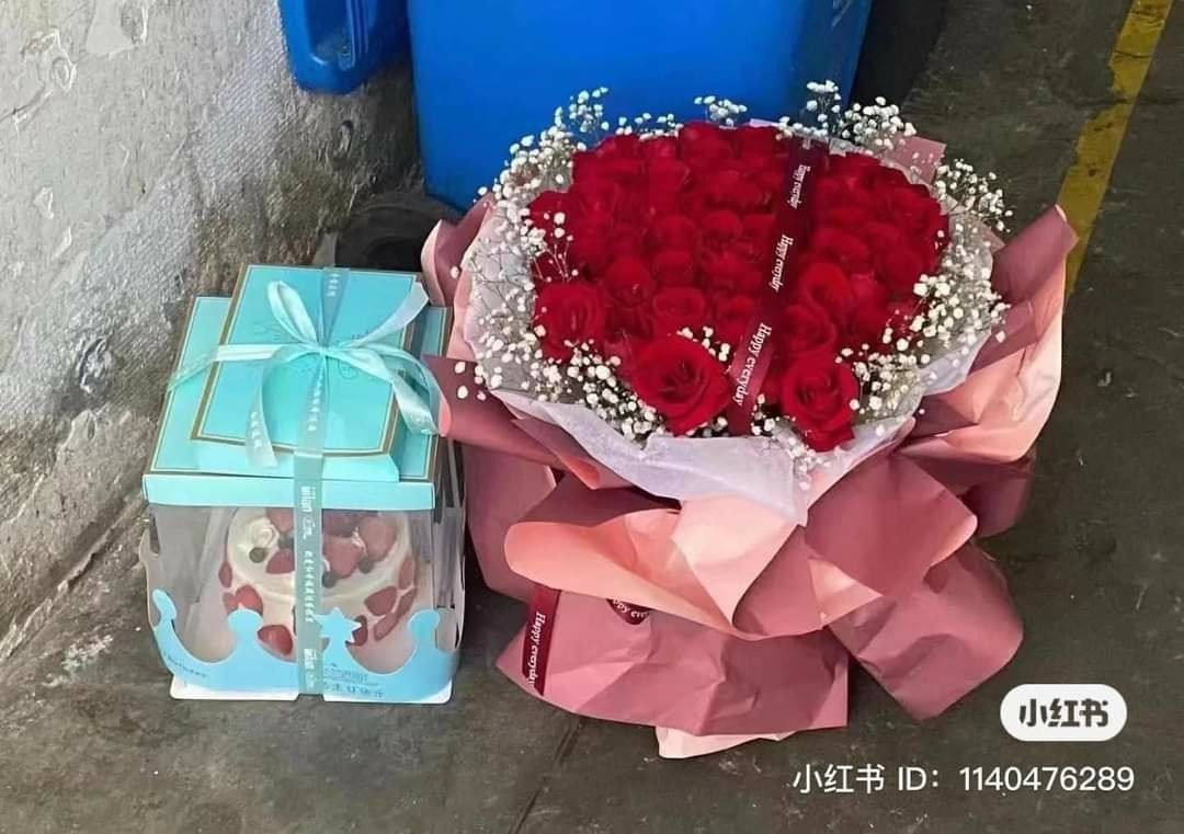 Dư âm ngày Valentine của các cặp đôi trên thế giới