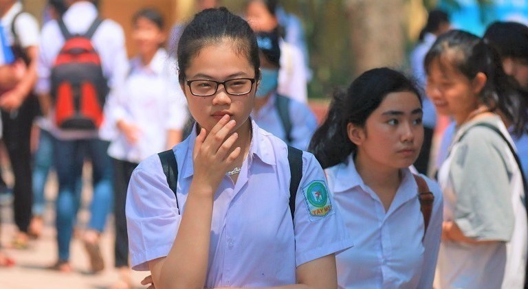 Bộ GD&ĐT trả lời về vấn đề 'lợi ích nhóm trong biên tập, lựa chọn SGK'