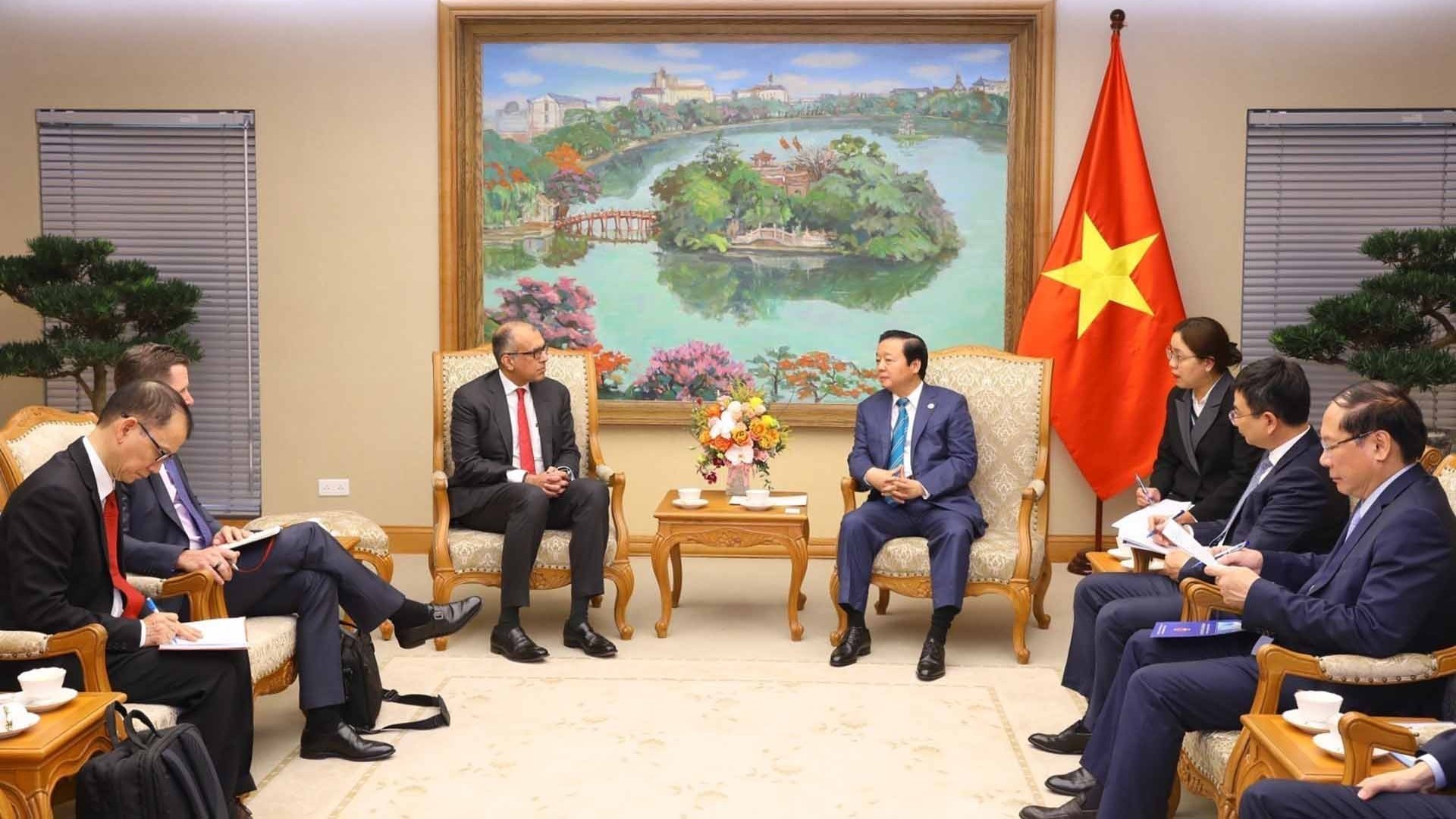 Việt Nam luôn quan tâm đến chính sách tiên phong trong chuyển đổi số, chuyển đổi xanh của Ngân hàng HSBC