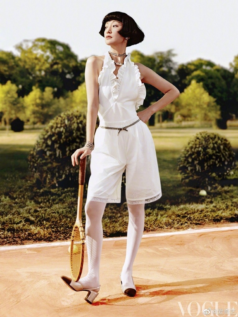 Châu Tấn khắc họa vẻ đẹp hoài cổ trên tạp chí thời trang