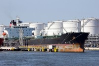 Lệnh cấm dầu Nga: Greenpeace 'tố' nghịch lý của châu Âu, lý do EU mắc kẹt vì khí đốt, Moscow vẫn cứ xuất hàng