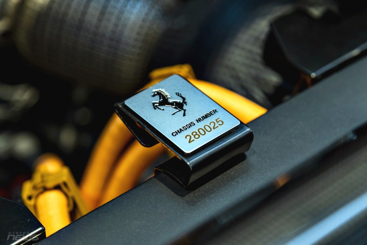 Cận cảnh chi tiết Ferrari 296 GTS có mặt tại Việt Nam, giá từ 23 tỷ đồng