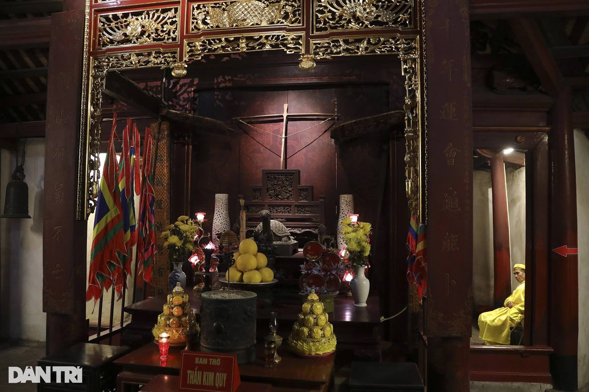 Chiêm ngưỡng tượng đồng độc bản vua An Dương Vương