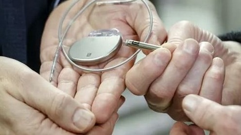 Romania điều tra vụ bê bối nghiêm trọng về cấy ghép tim mạch