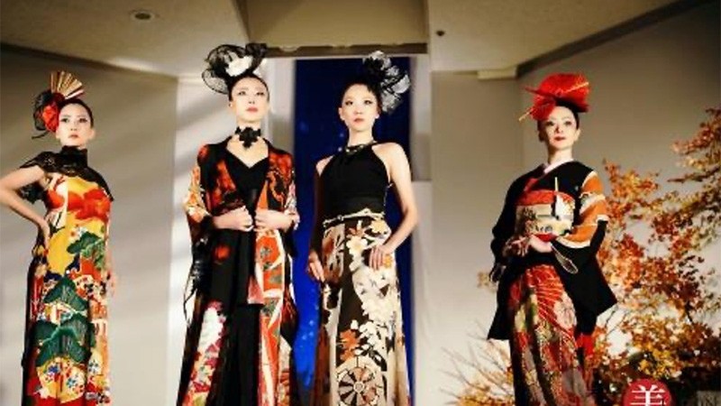 Kobayashi Eiko - Người kể câu chuyện thời đại qua trang phục kimono