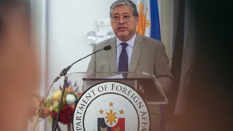 Philippines trong tranh chấp ở Biển Đông: Các nghị sĩ nói 'không nên run rẩy', Ngoại trưởng khẳng định quyết tâm