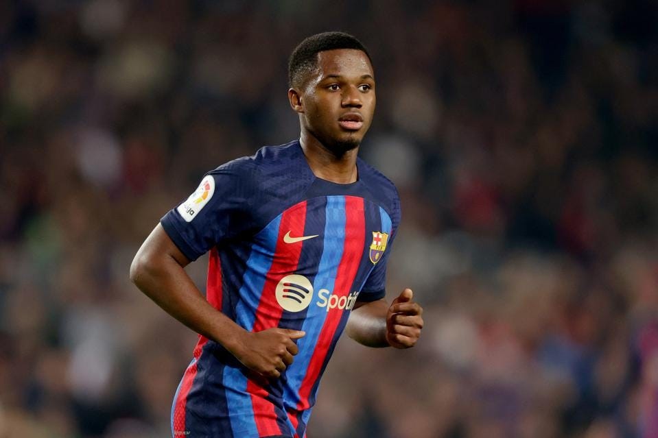 : Arsenal cần tiền vệ chất lượng; Ansu Fati hy vọng ở lại Barca; : Arsenal cần tiền vệ chất lượng; Ansu Fati hy vọng ở lại Barca;