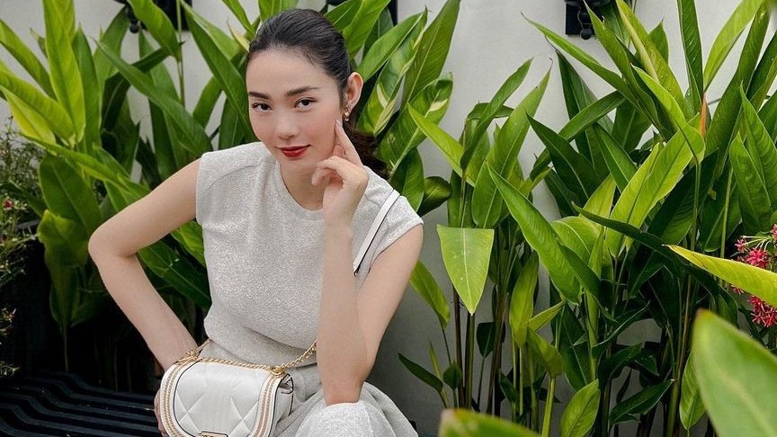 Sao Việt: Ca sĩ Lệ Quyên khoe vóc dáng nuột nà, Minh Hằng đầy tâm sự, Quốc Trường nhận mình đẹp trai