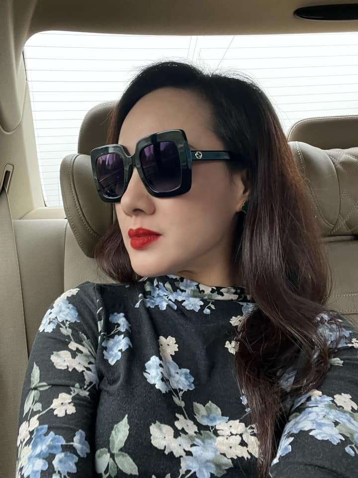 Sao Việt: Lệ Quyên gợi cảm