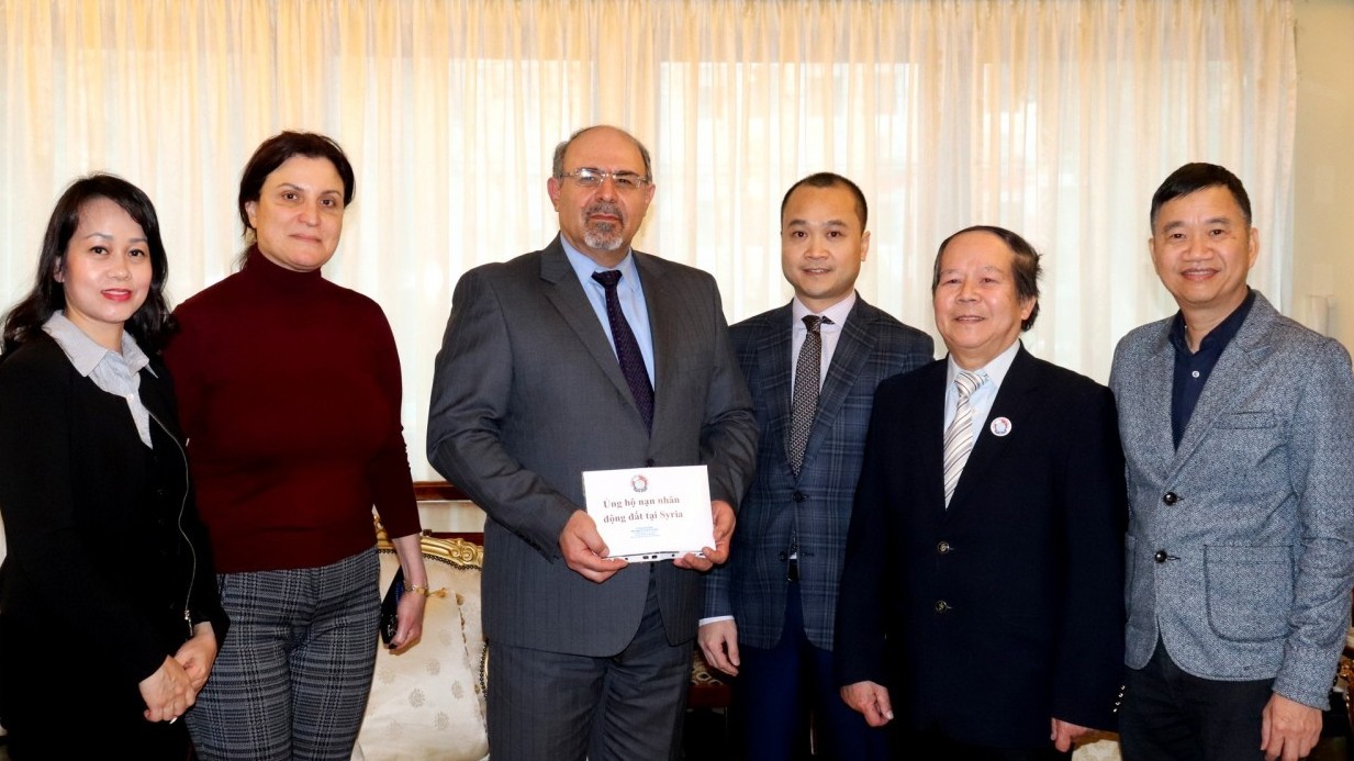 Người Việt tại Ba Lan chia sẻ khó khăn với nạn nhân động đất tại Syria