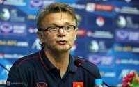 HLV Philippe Troussier từ chối lương 'khủng' để đến với Việt Nam