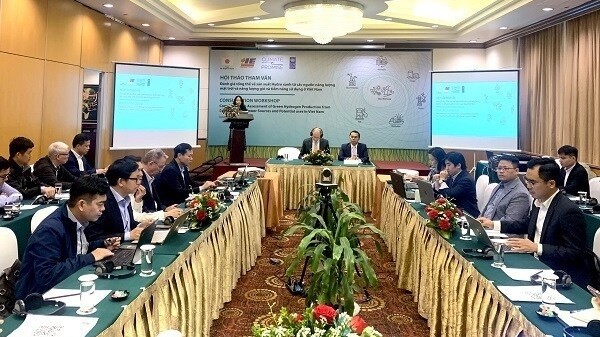UNDP chia sẻ kinh nghiệm sản xuất hydro xanh từ các nguồn năng lượng mặt trời và năng lượng gió