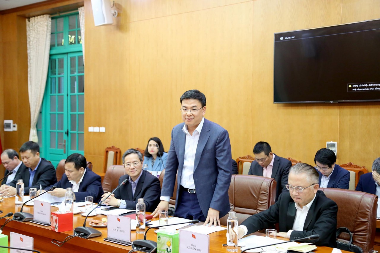 Thứ trưởng Phạm Quang Hiệu phát biểu tại cuộc làm việc với Đoàn Trưởng Cơ quan đại diện đợt bổ nhiệm năm 2022. (Ảnh: Quang Hòa)