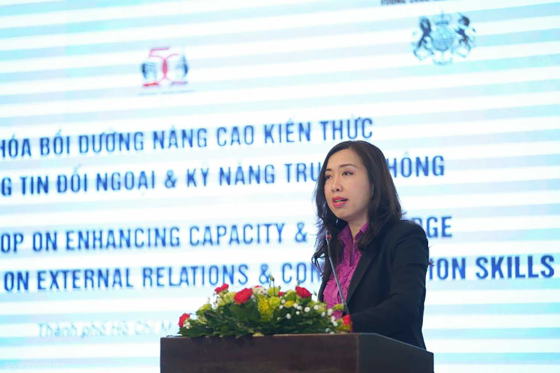 Bồi dưỡng về thông tin đối ngoại và kỹ năng truyền thông cho các tỉnh miền Đông Nam Bộ và ĐBSCL