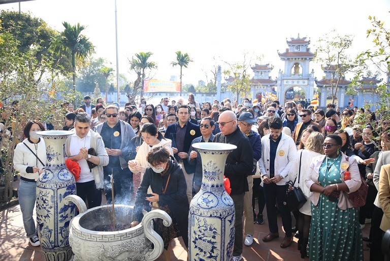 Hành trình ý nghĩa của chương trình Du Xuân Hữu nghị 2023