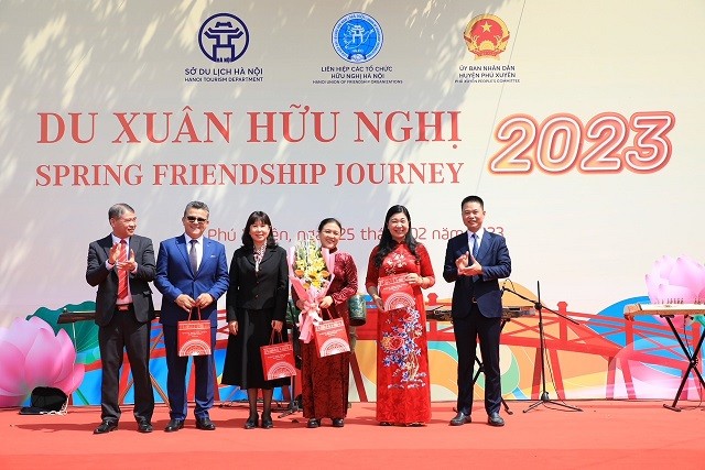 Hành trình ý nghĩa của chương trình Du Xuân Hữu nghị 2023