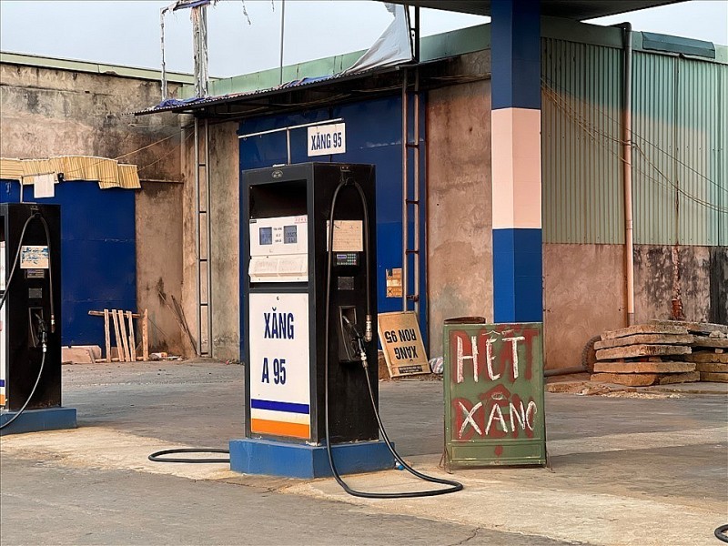 Giá xăng dầu hôm nay 26/2: Tiếp tục tăng nhẹ ; giải quyết các nghịch lý của thị trường xăng dầu Giá xăng dầu hôm nay 26/2: Tiếp tục tăng nhẹ ; giải quyết các nghịch lý của thị trường xăng dầu